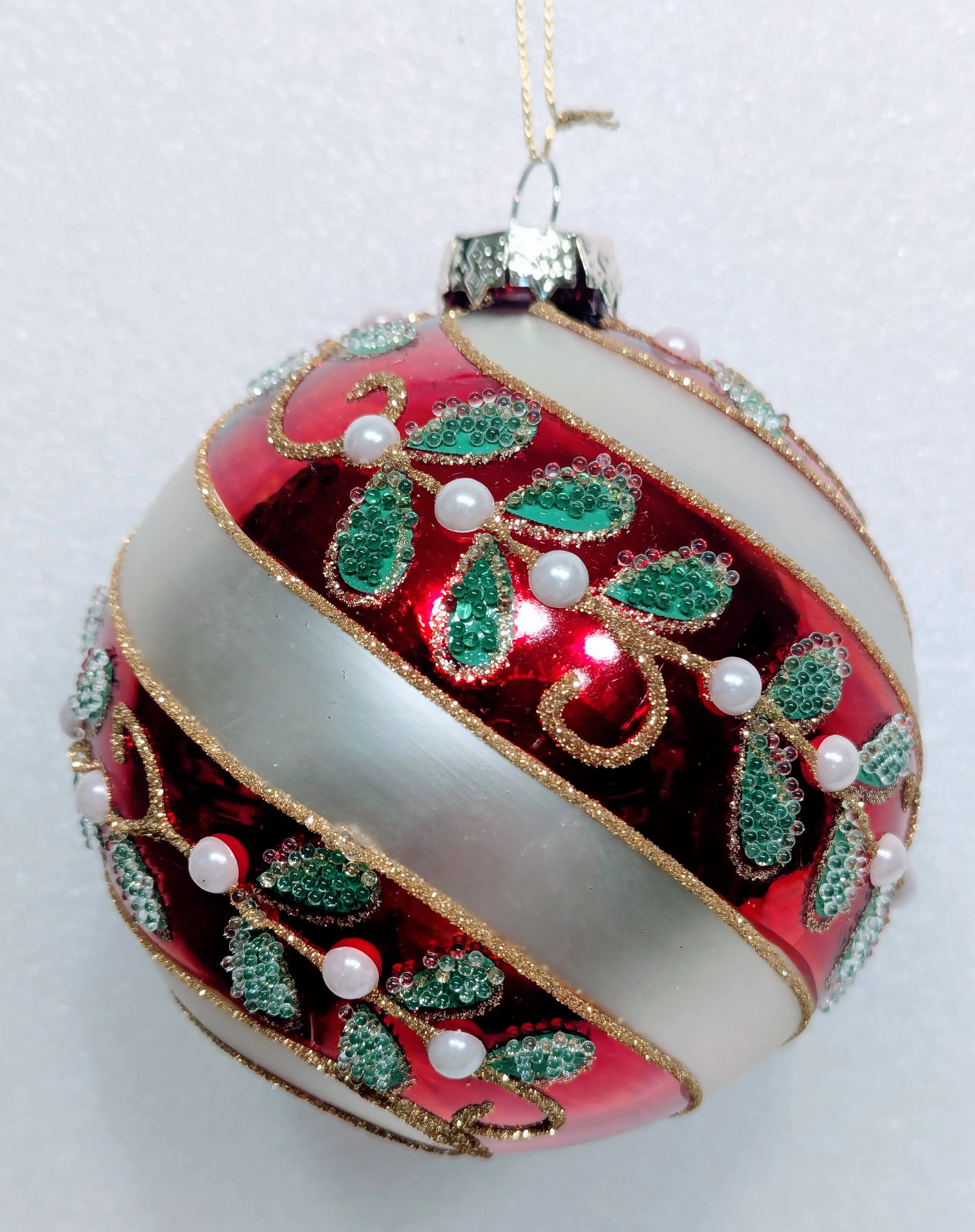 Glass Round Red/Silver Swirl Ornament with Pearls