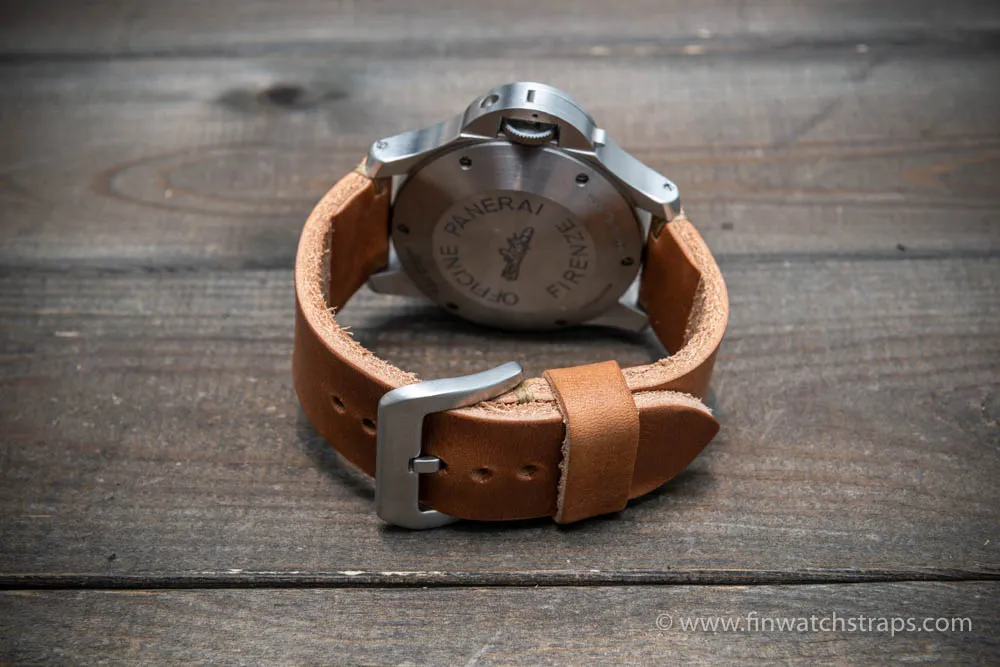 Leather watch strap 3-4 mm thick, Horween Leather, handmade in Finland.