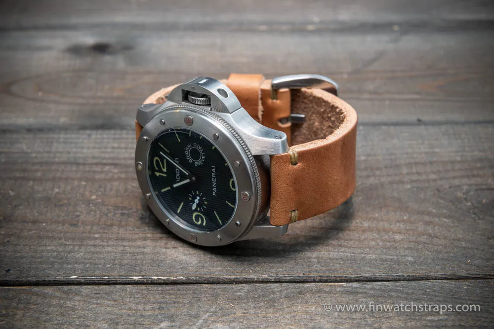 Leather watch strap 3-4 mm thick, Horween Leather, handmade in Finland.