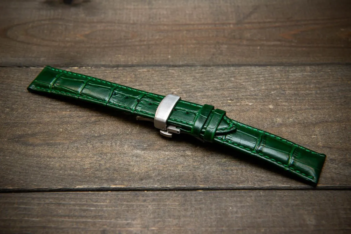 Leather watch strap, band made of calf leather with croc grain pattern 18-22 mm. Deployment clasp.
