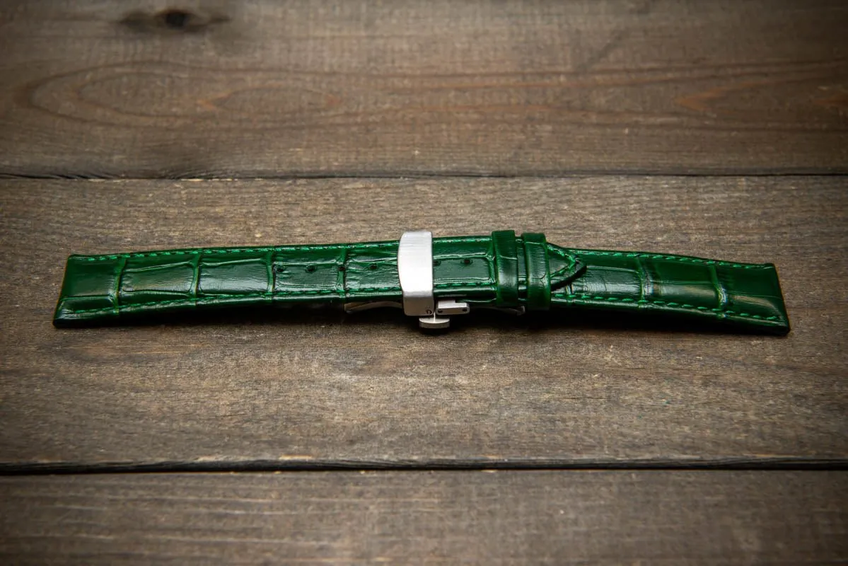 Leather watch strap, band made of calf leather with croc grain pattern 18-22 mm. Deployment clasp.