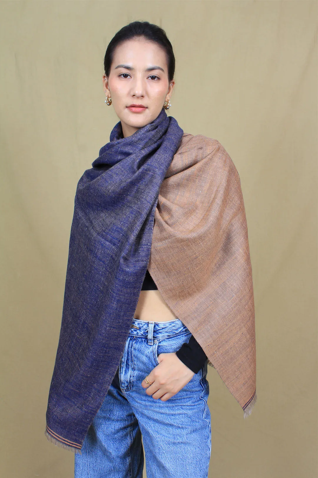 Mahnoor Reversible Dorukha Cashmere Stole