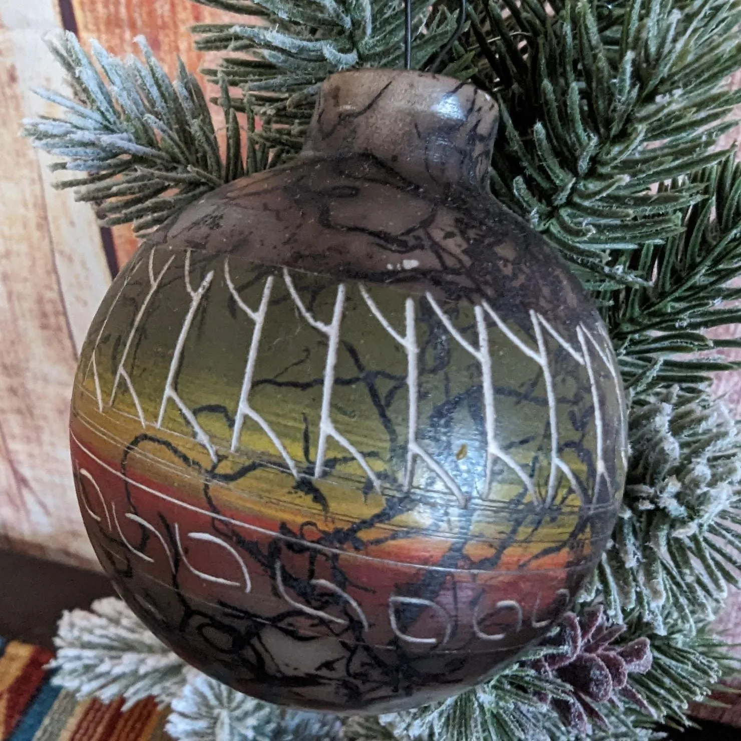 Navajo Horsehair Pottery Ornament by Victoria Tsosie  MZSWT-0131